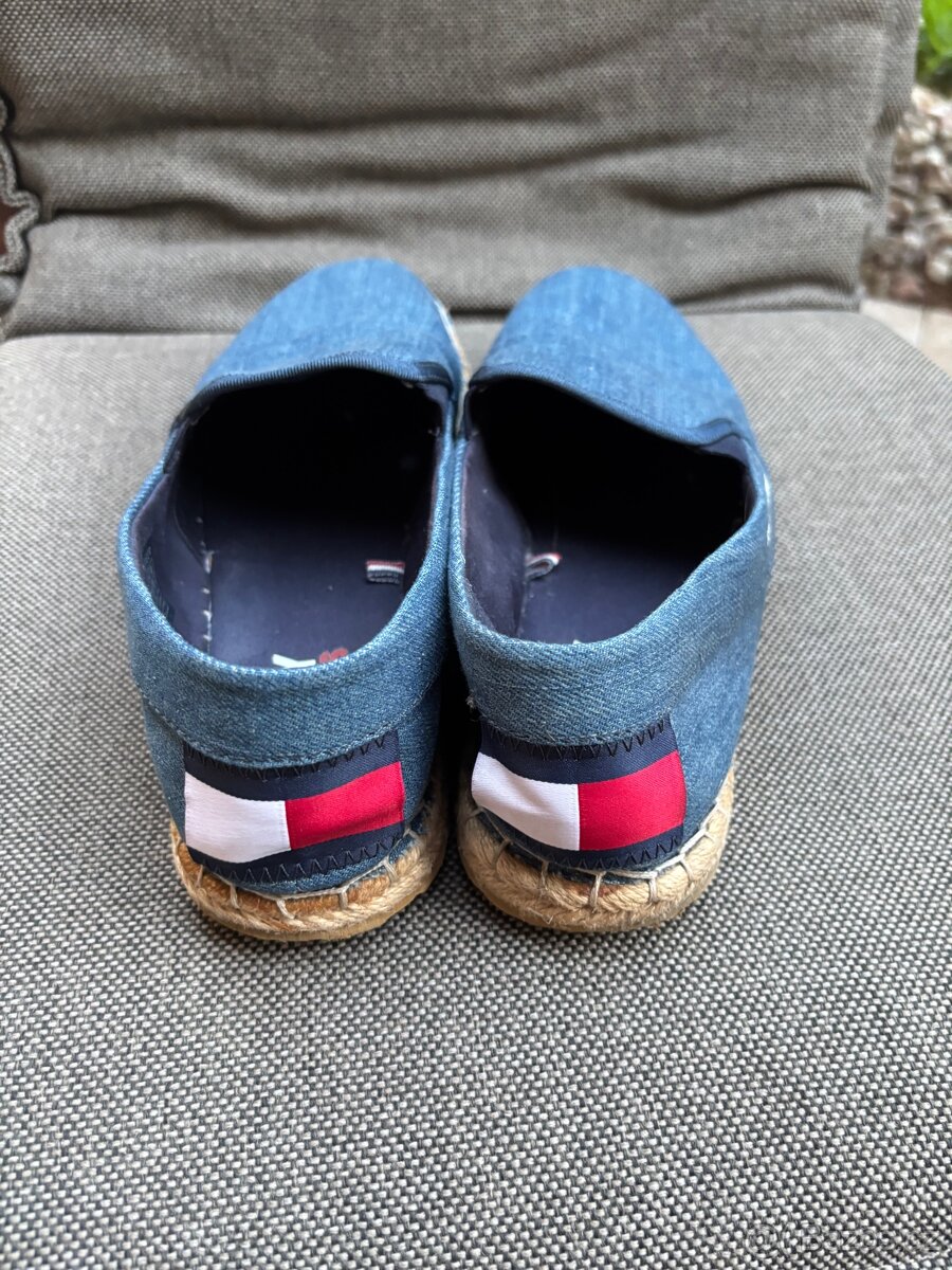 Prodám boty Tommy Hilfiger velikost 42 - 3