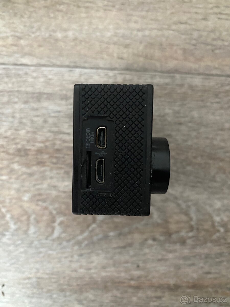 Rollei Actioncam 415 + vybavení - 3