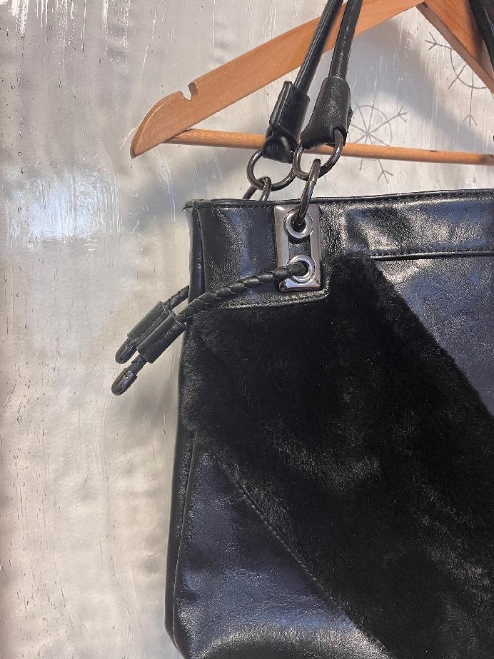 Kabelka s kožíškem - 3