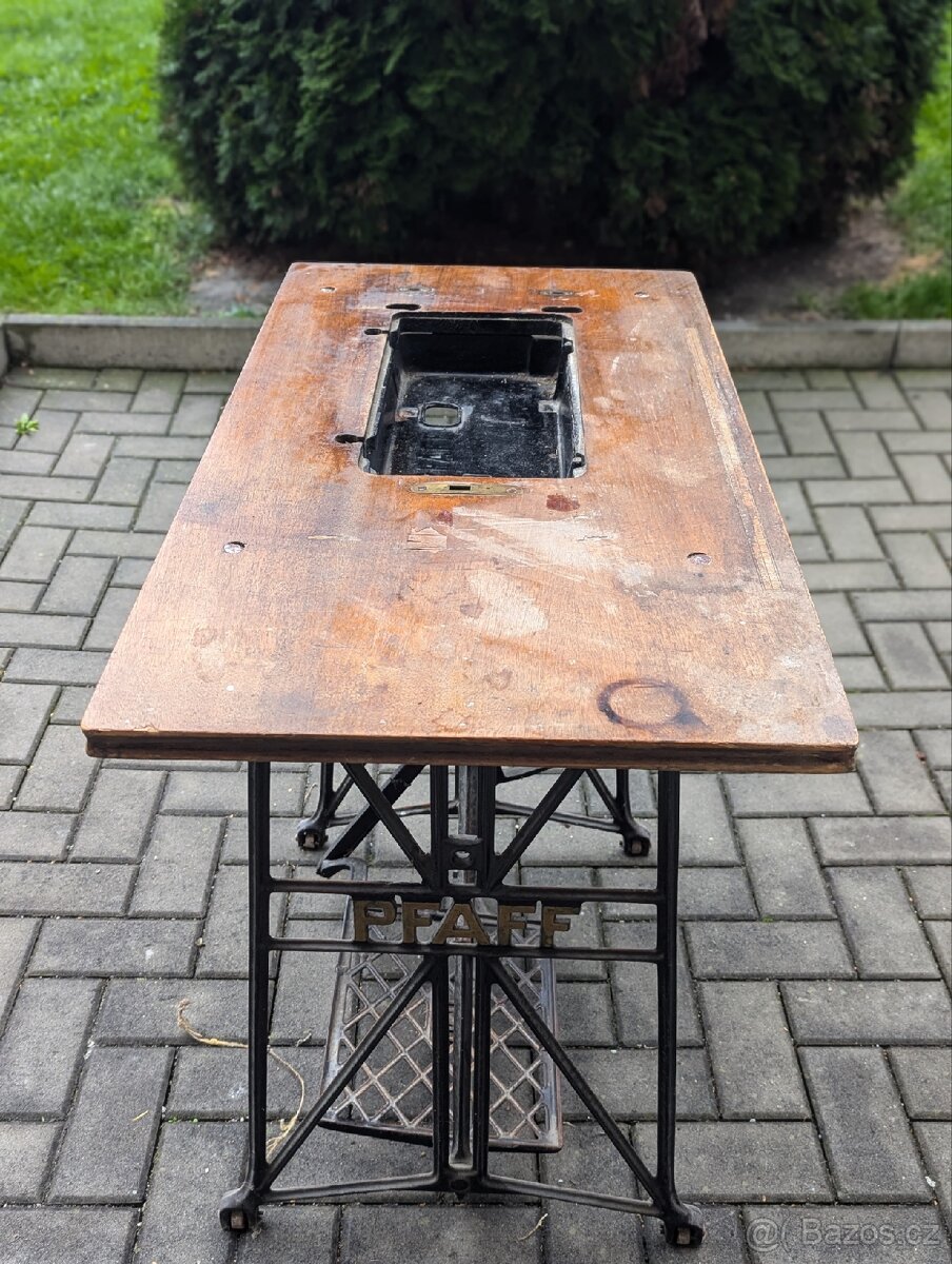 Stůl od šicího stroje - 3