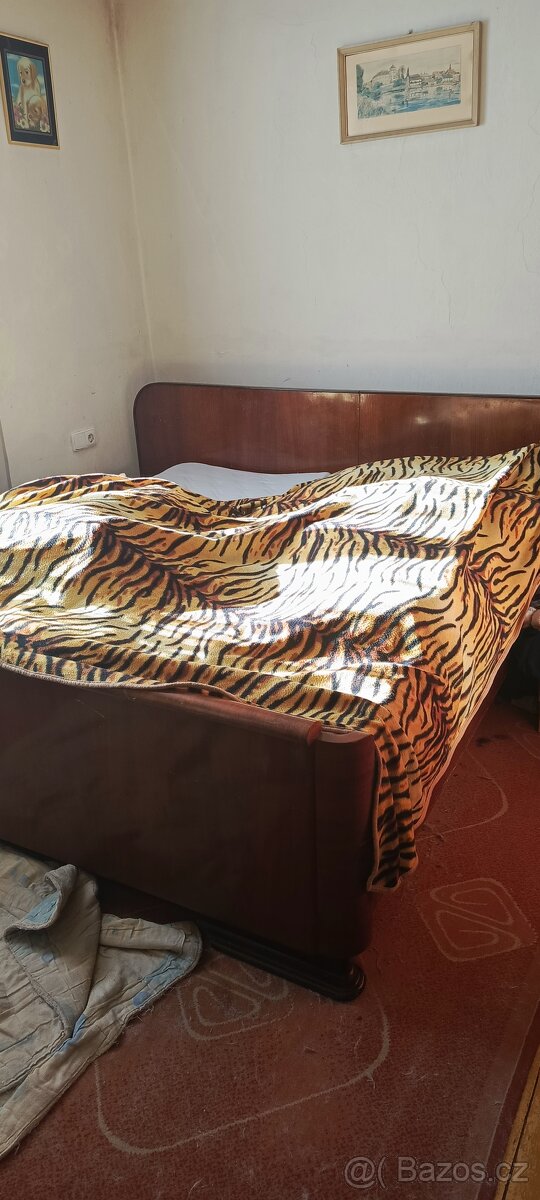 Retro ložnicový set 60. léta - skříně a postel - 3