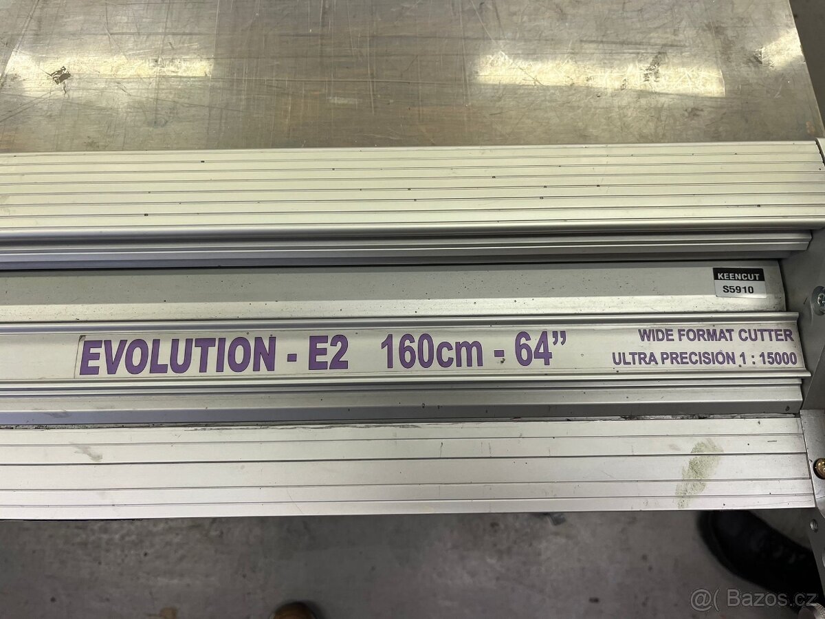 Velkoformátová řezačka Keencut Evolution E2 – 160 cm / 64" - 3