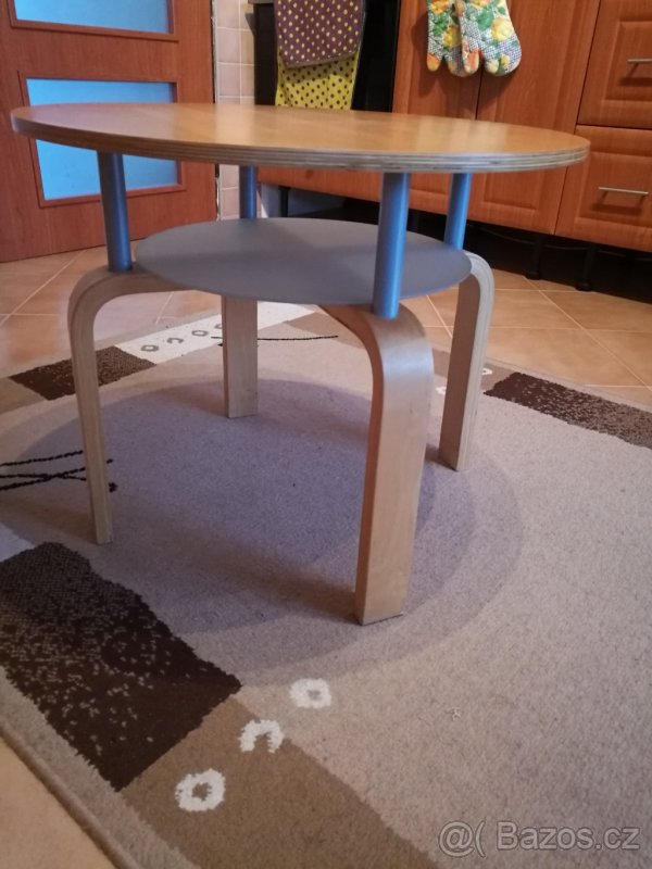 Stolek kulatý - 3