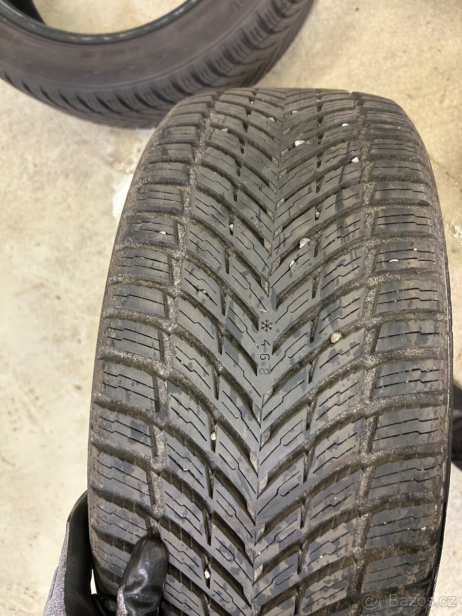 Celoroční pneu nokian 225/45r17 - 3
