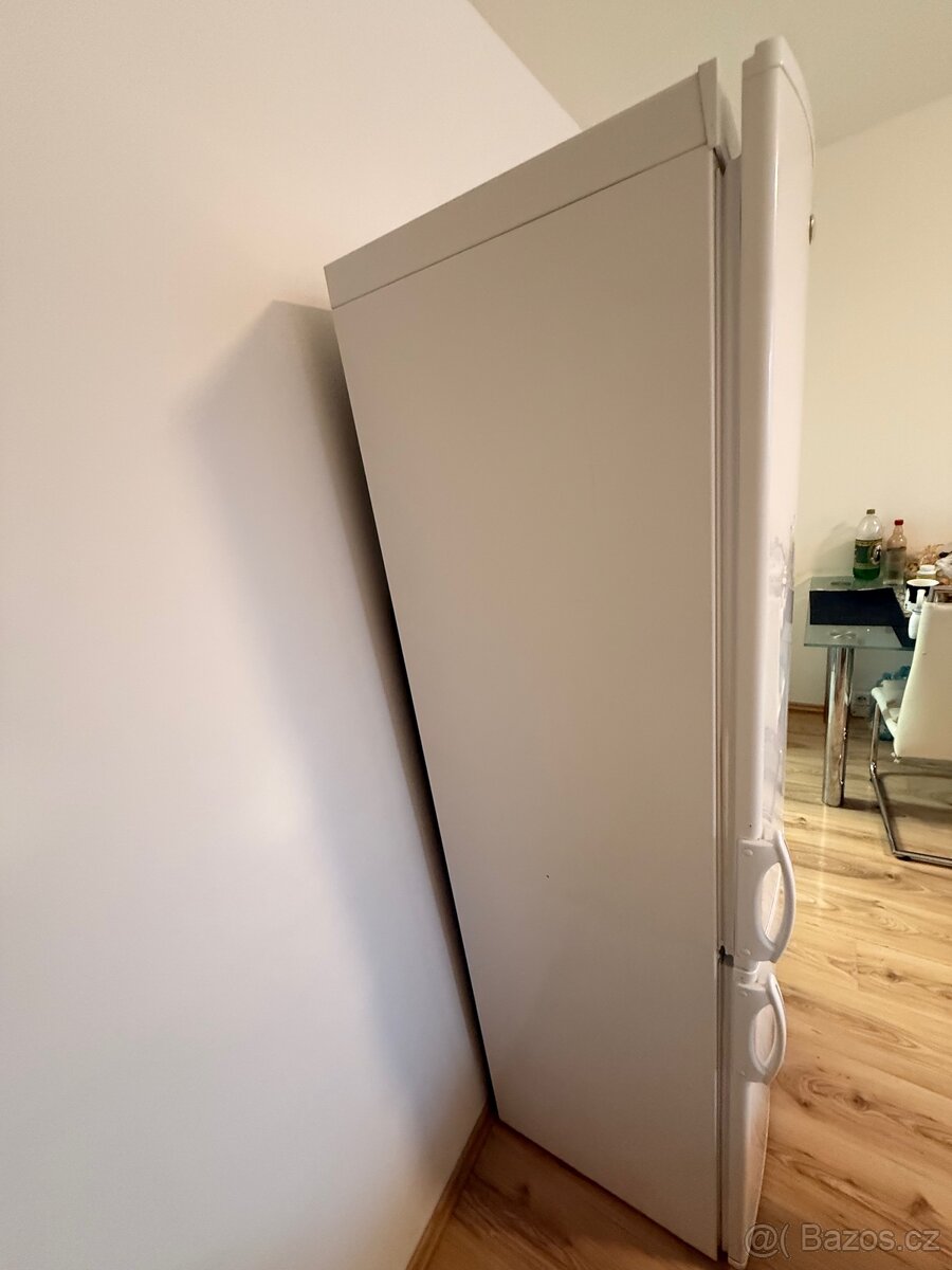 Lednice s mrazákem - 3
