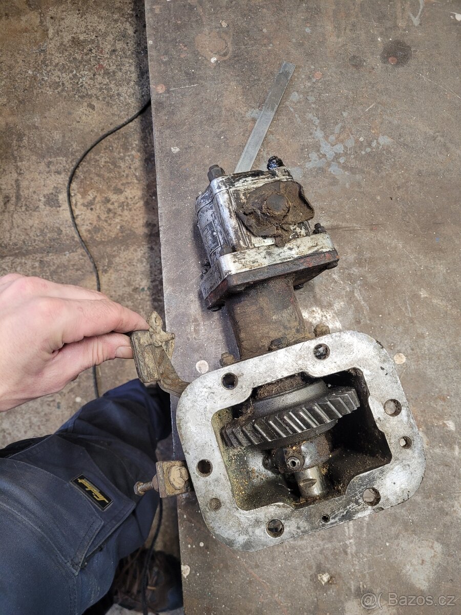 Hydraulické čerpadlo avia - 3