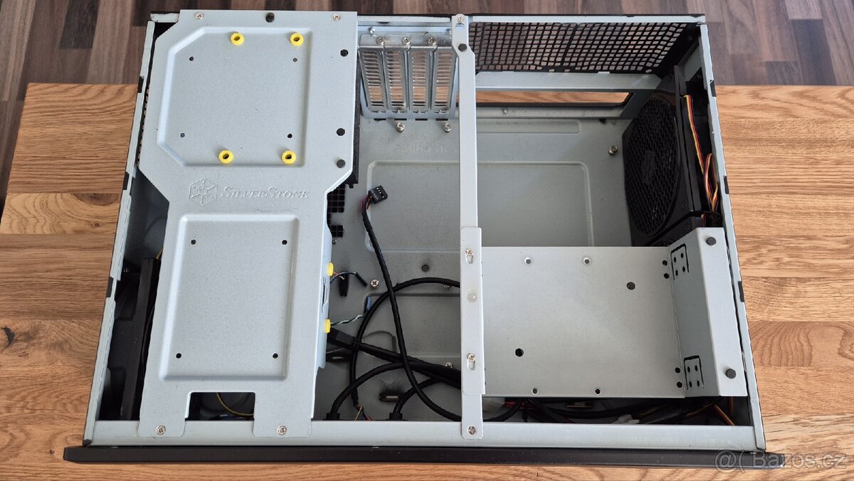 PC elegantní skříň Silverstone SST-GD05B Grandia - 3