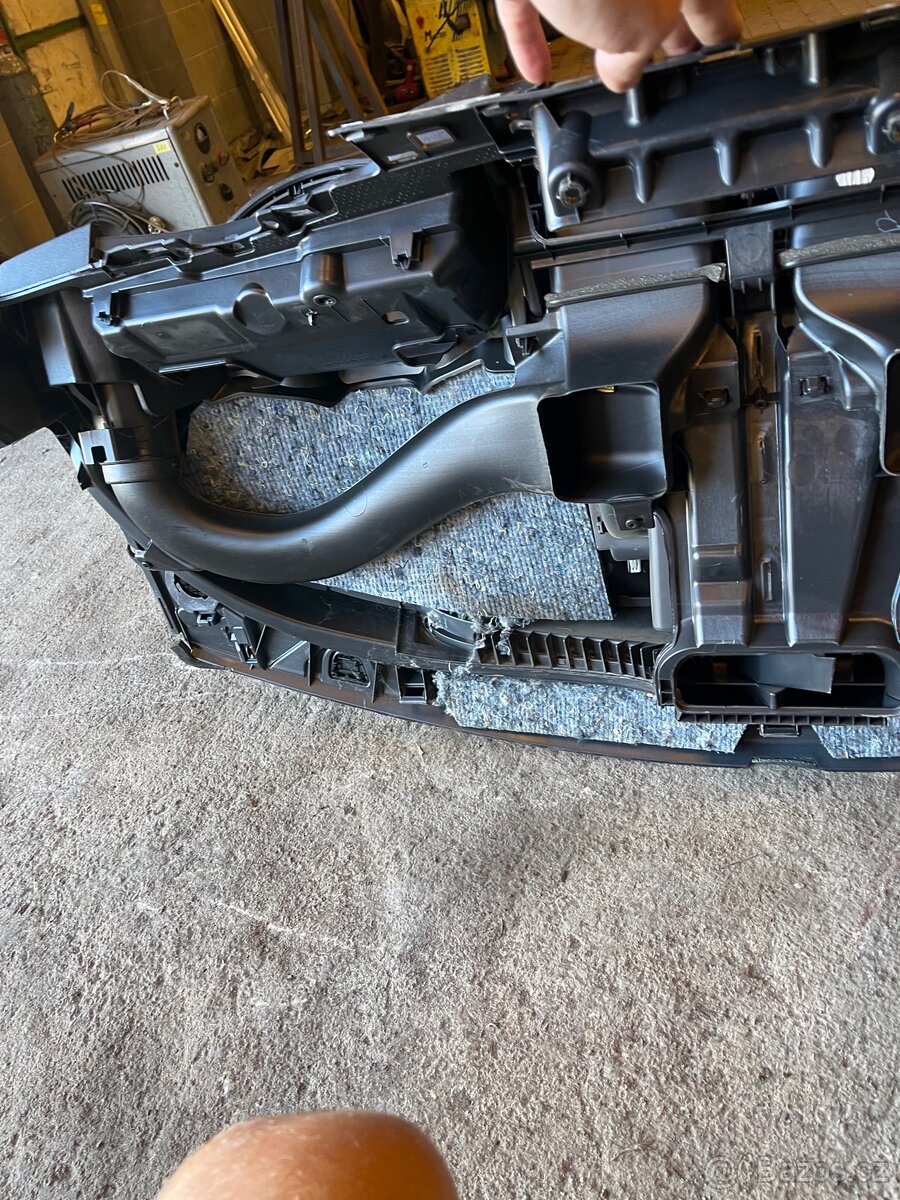 RENAULT KANGOO II FACE LIFT——PALUBKA - 3