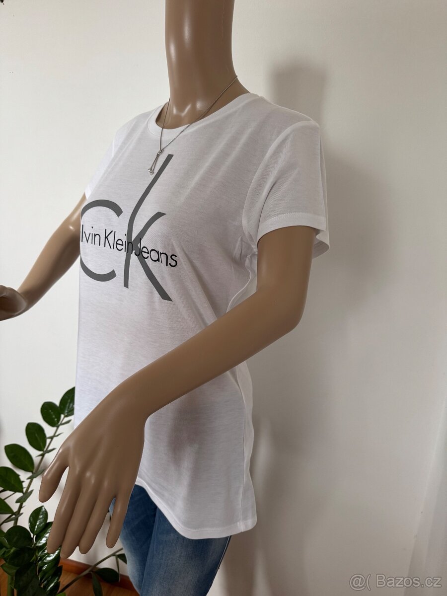 Bílé tričko Calvin Klein Jeans vel. M - 3