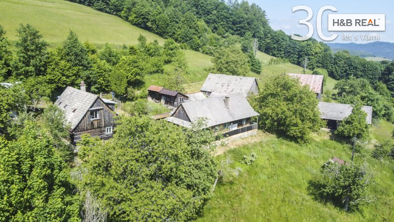 Prodej 2 valašských chalup Huslenky - 3