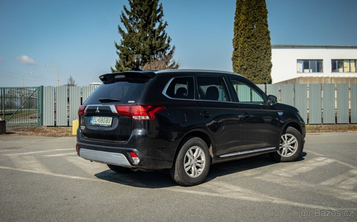Mitsubishi Outlander PHEV 2.4 AWD - 3