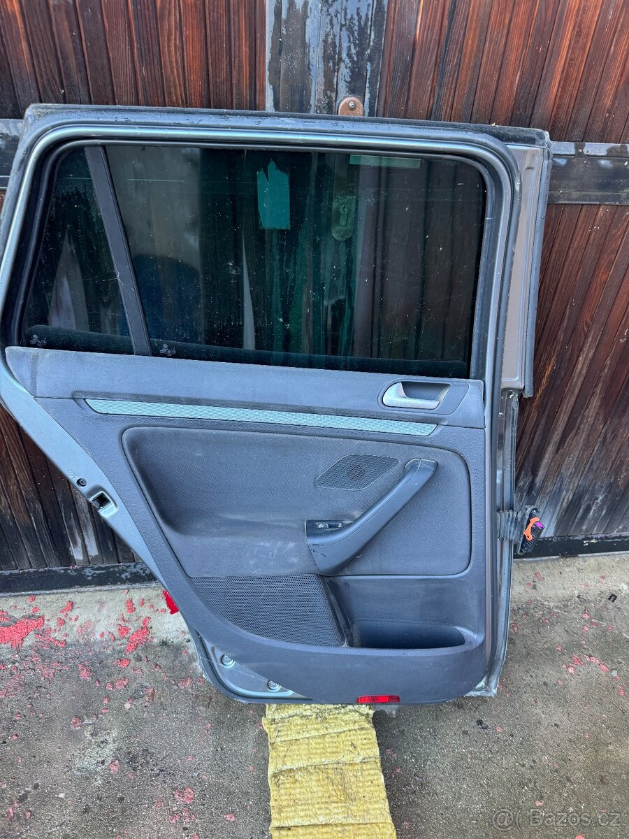 Dvere golf 6 zadni prave a leve - 3