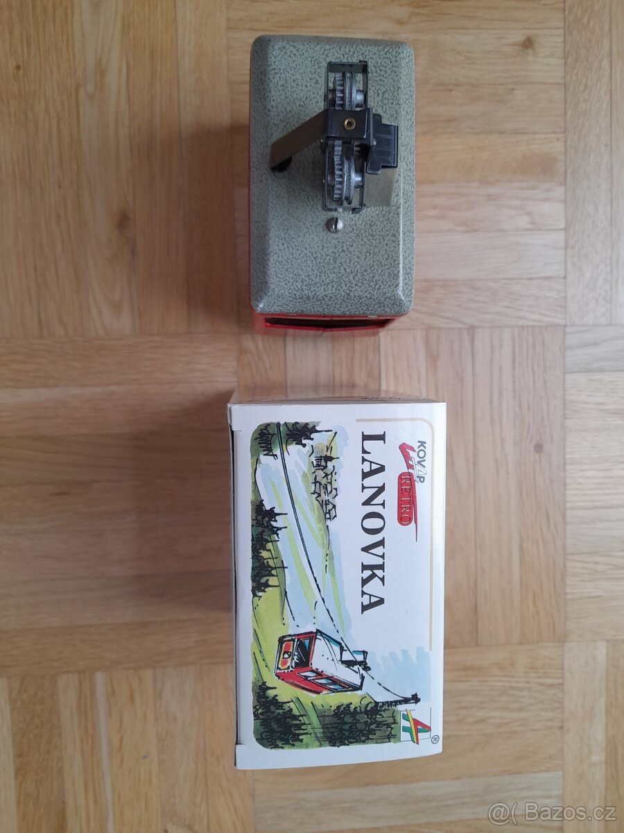 Plechová retro hračka - lanovka na klíček - 3