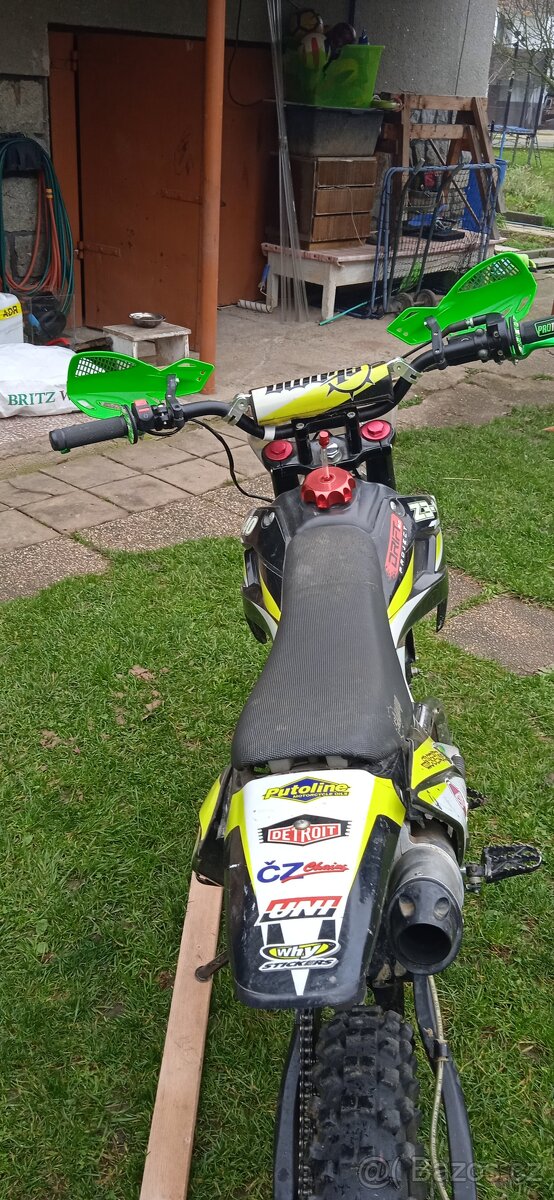 Motorka pitbike Stomp Z3 140 - 3