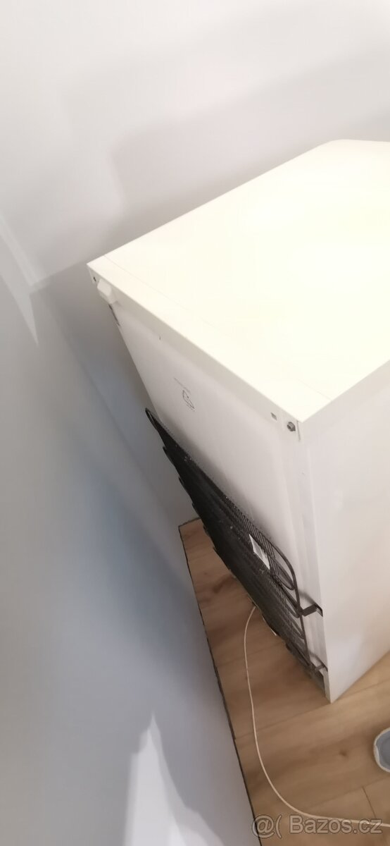 Zanussi lednice s mrazákem - 3