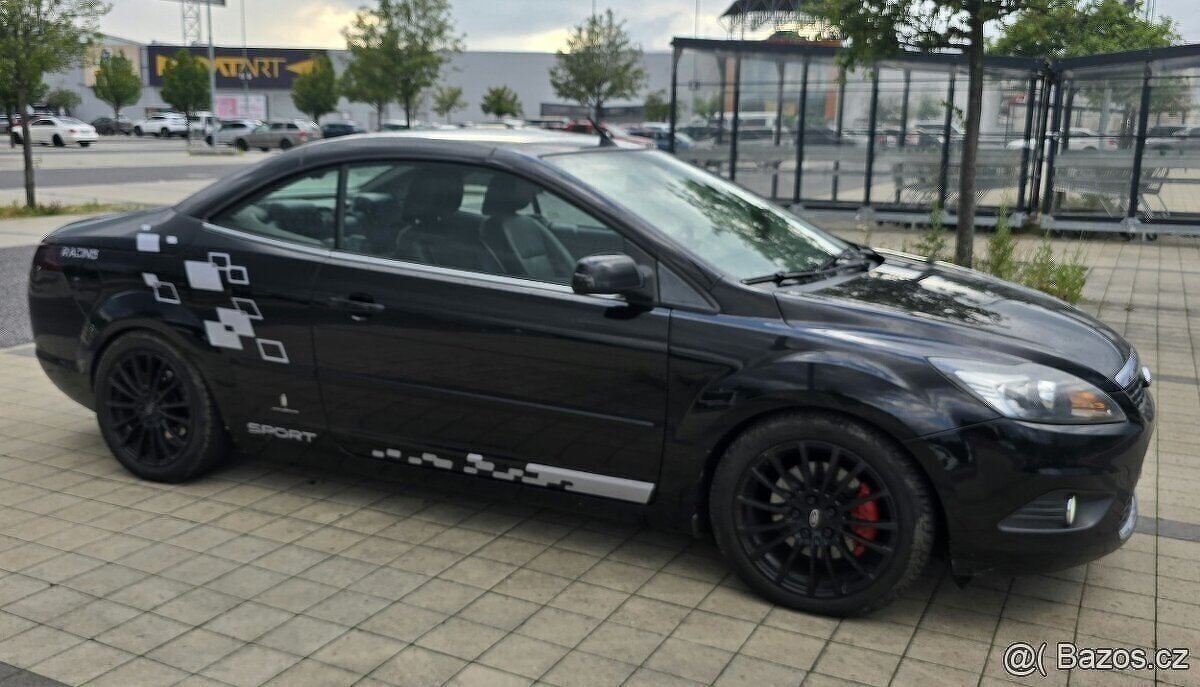 Ford Focus Cabrio 2.0i . Výměna možná - 3
