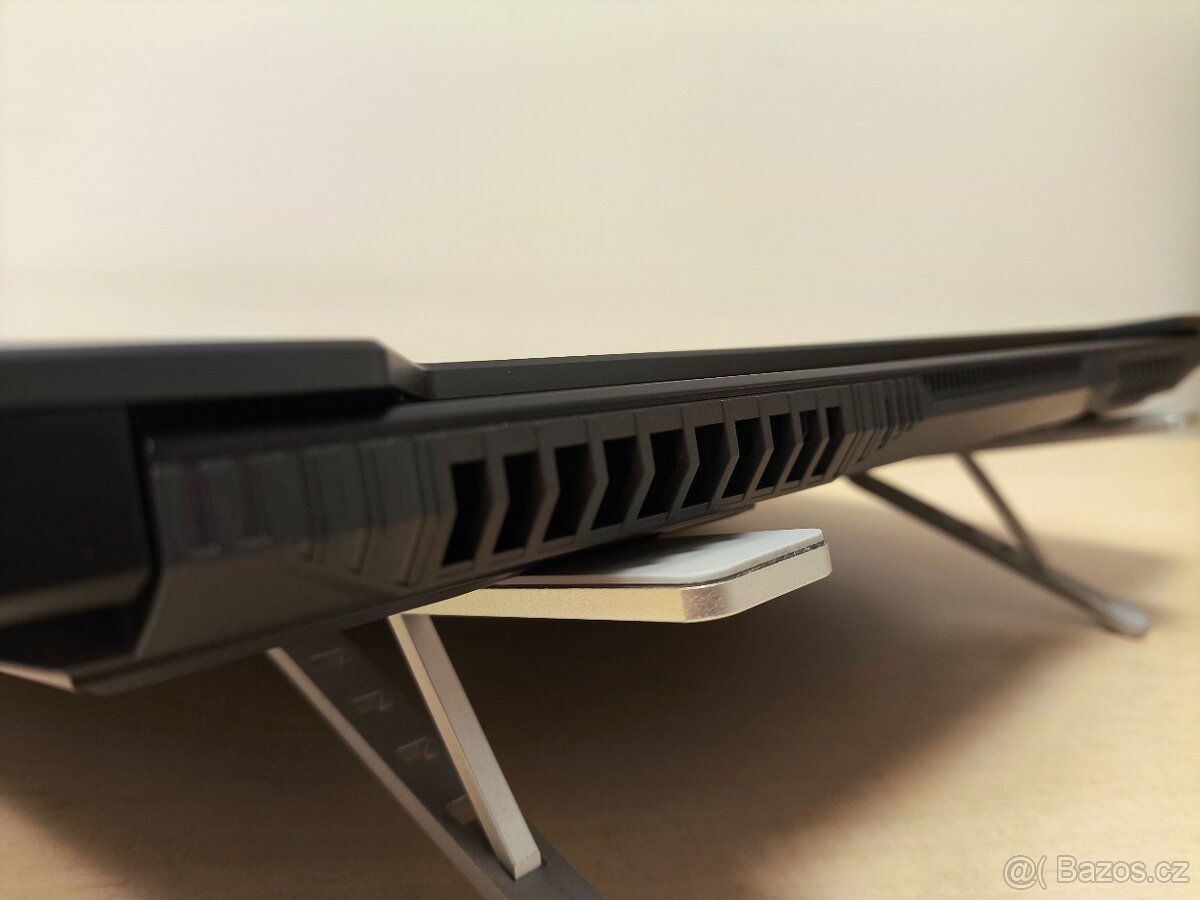 ASUS TUG Gaming A15 R7-7435HS, RTX 4060, 32GB RAM - 3