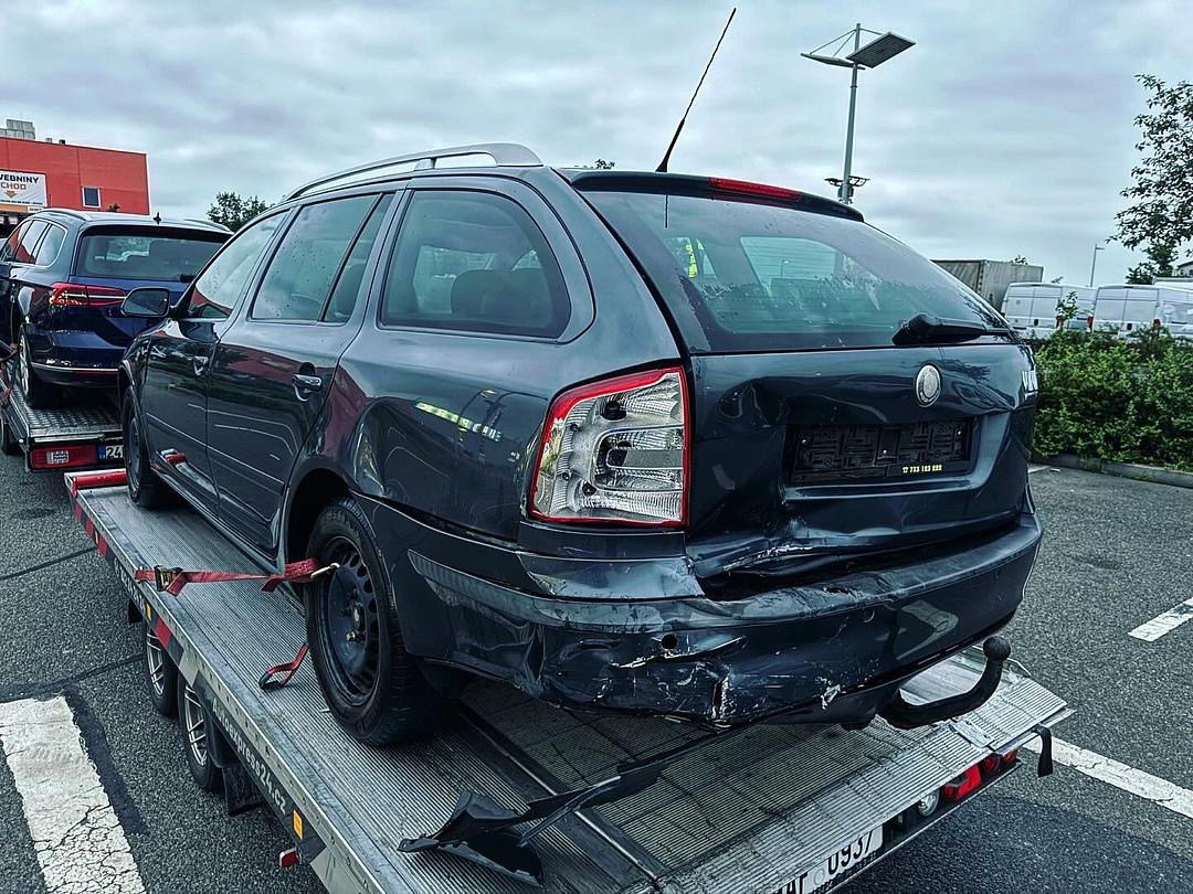 Veškeré náhradní díly Škoda Octavia 2 kombi 08 BZB JWX LF8J - 3