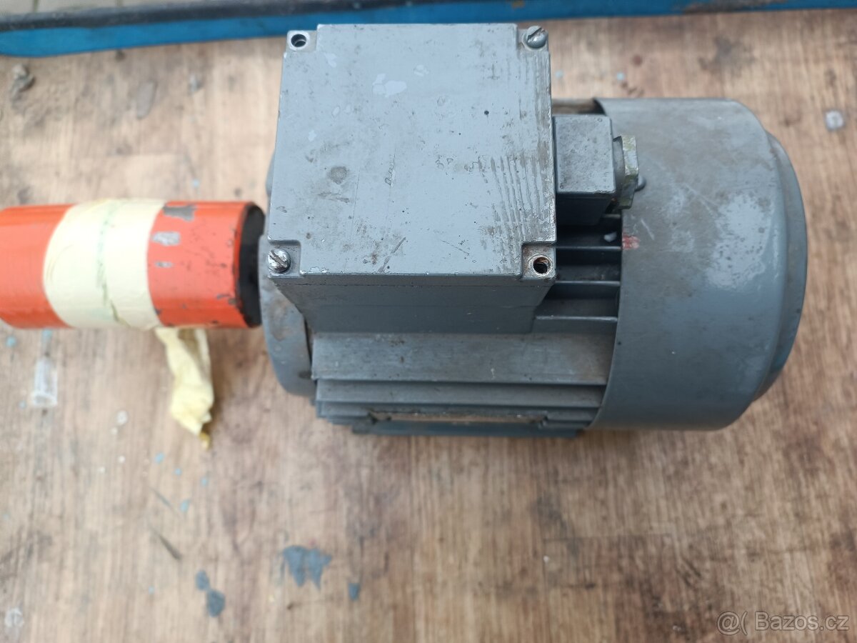 Elektromotor motor 400v 550W 1380ot - 3