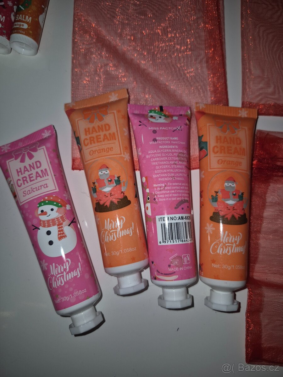 Sety na vánoce. Dárky: Balzám na Rty, Krém na Ruce, taška - 3