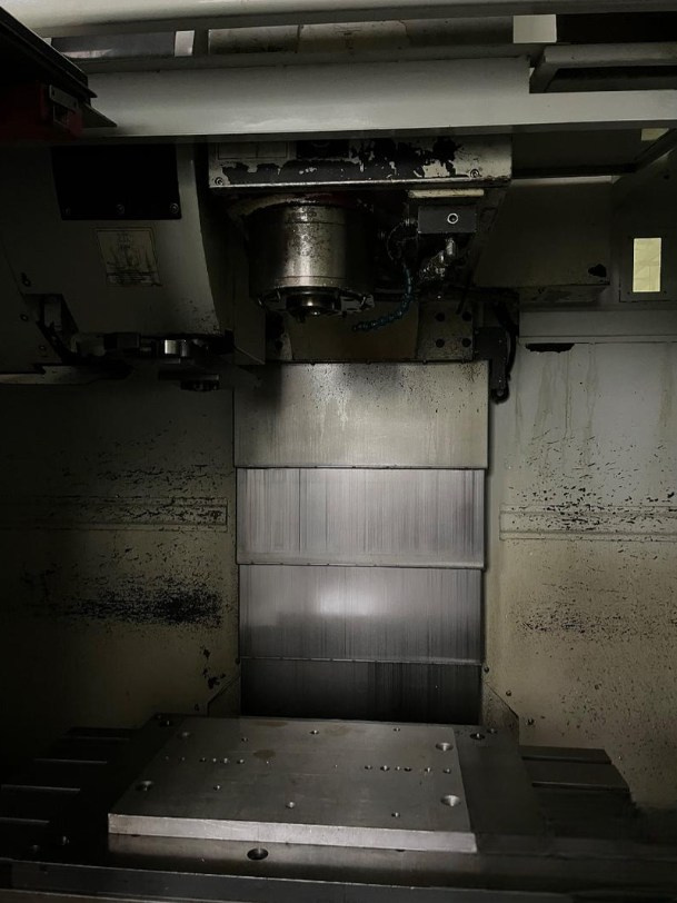 Obráběcí centra - vertikální VM 30 - 3