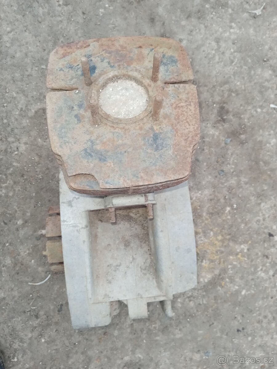 Prodám část motoru ČZ 175 - 3