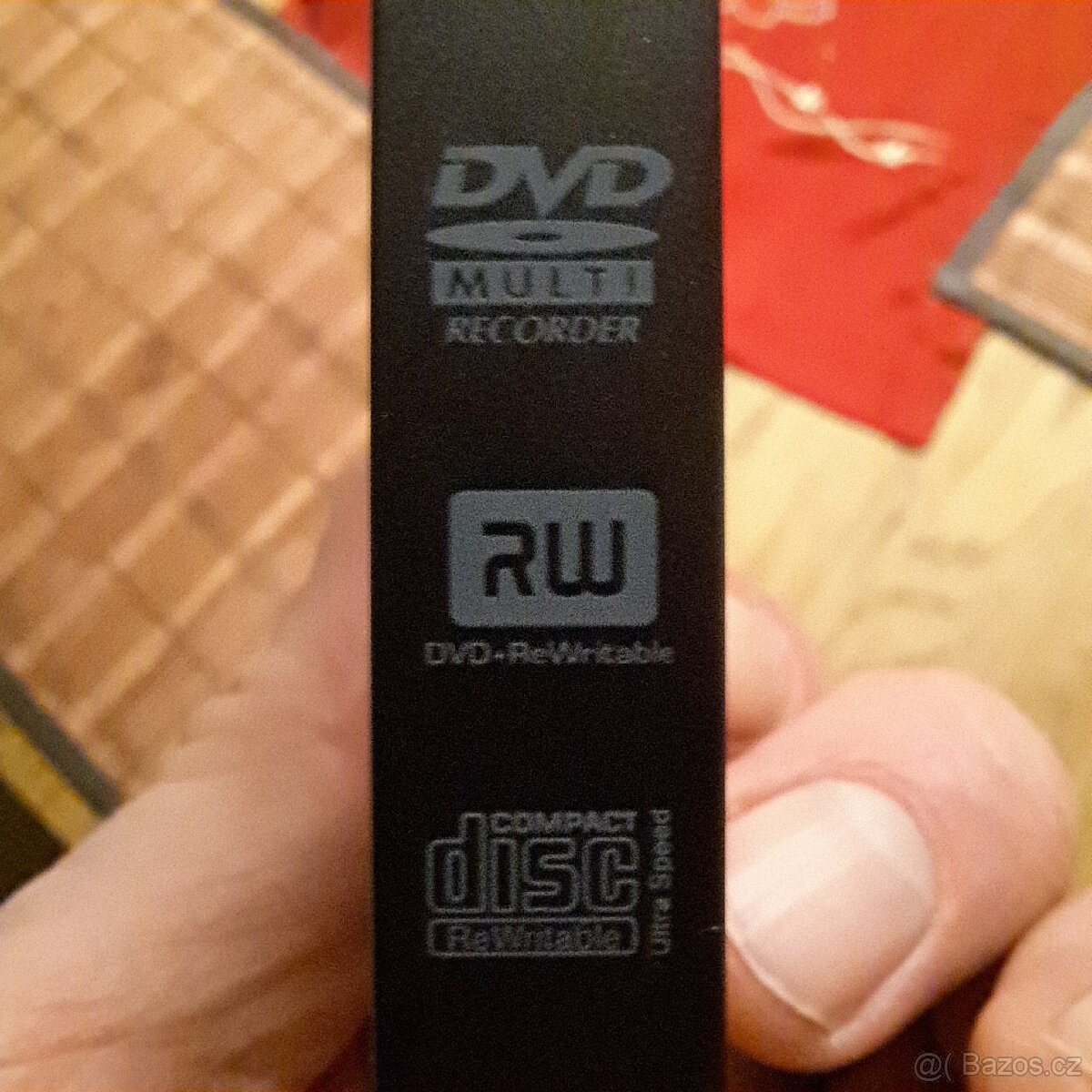 Panasonic DVD±RW Writer UJ8E1 007FJM F/W: D.03, SATA - 3