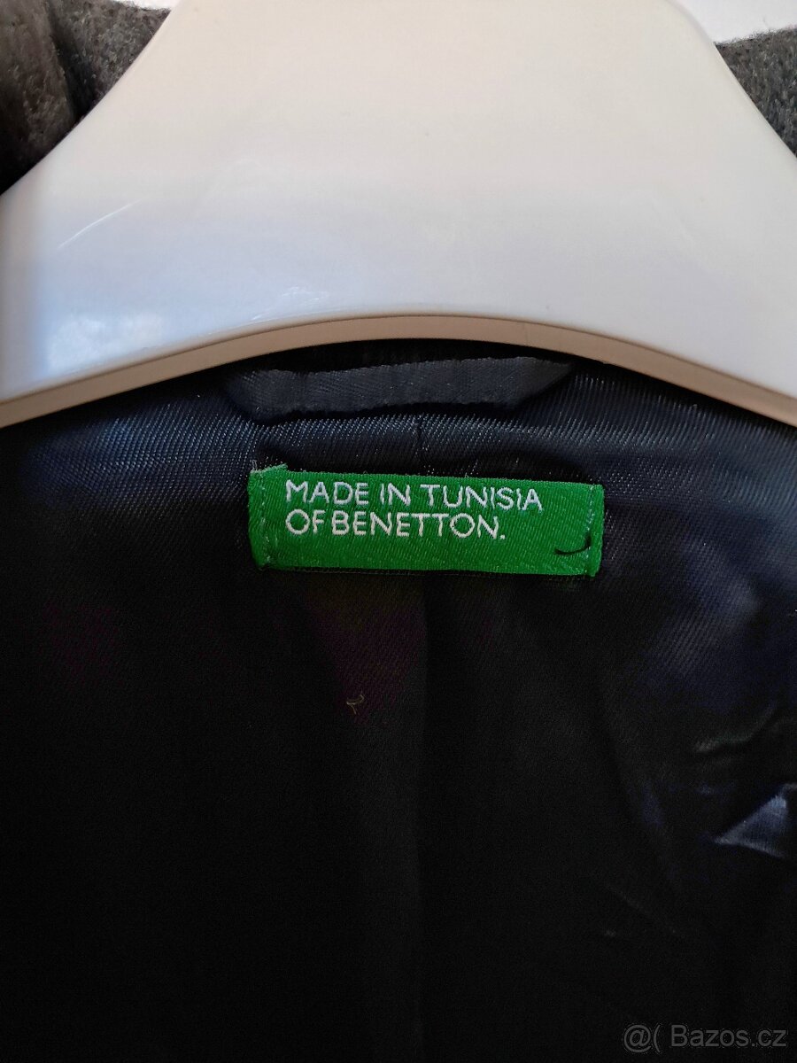 Krátký šedý dámský kabát Benetton - 3