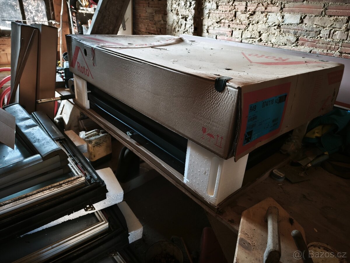 Prodám střešní okna Roto - 3