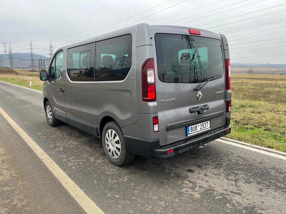 Renault trafic 8mist 2015 - 3