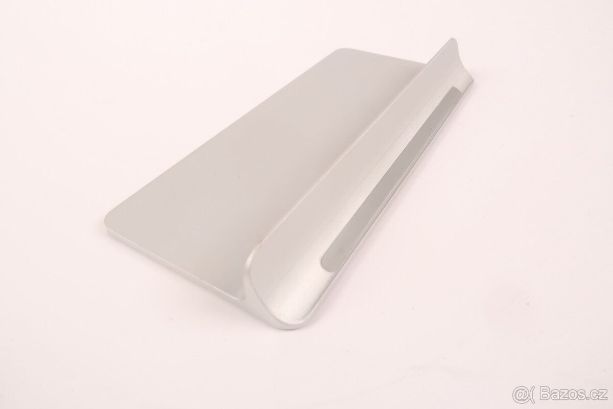 magnetický stojan pro Ipad 2 - 3