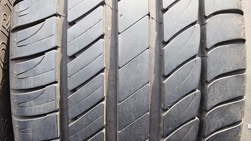 Letní pneu 225/50/17 Michelin - 3