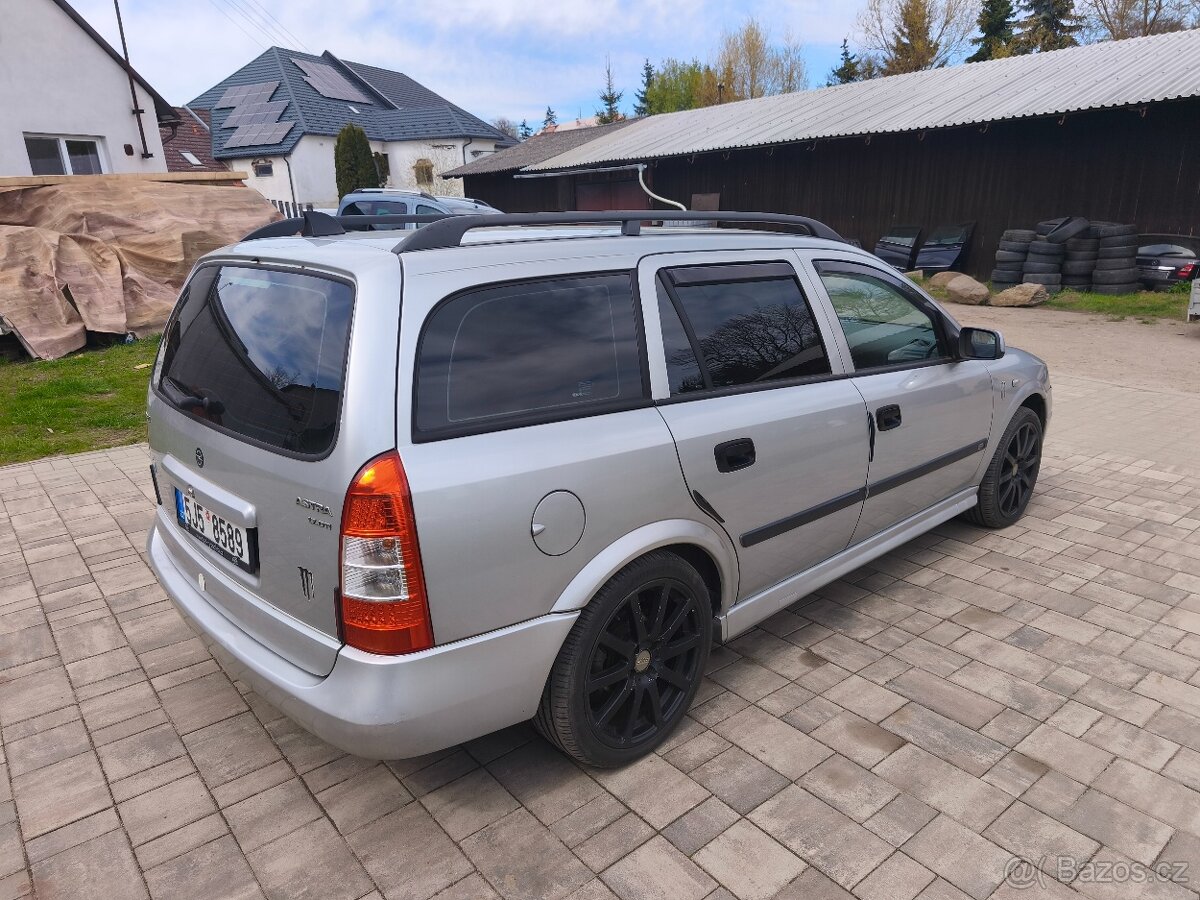 Prodám Opel Astra caravan 1.7dti 55kw.Nová STK - 3