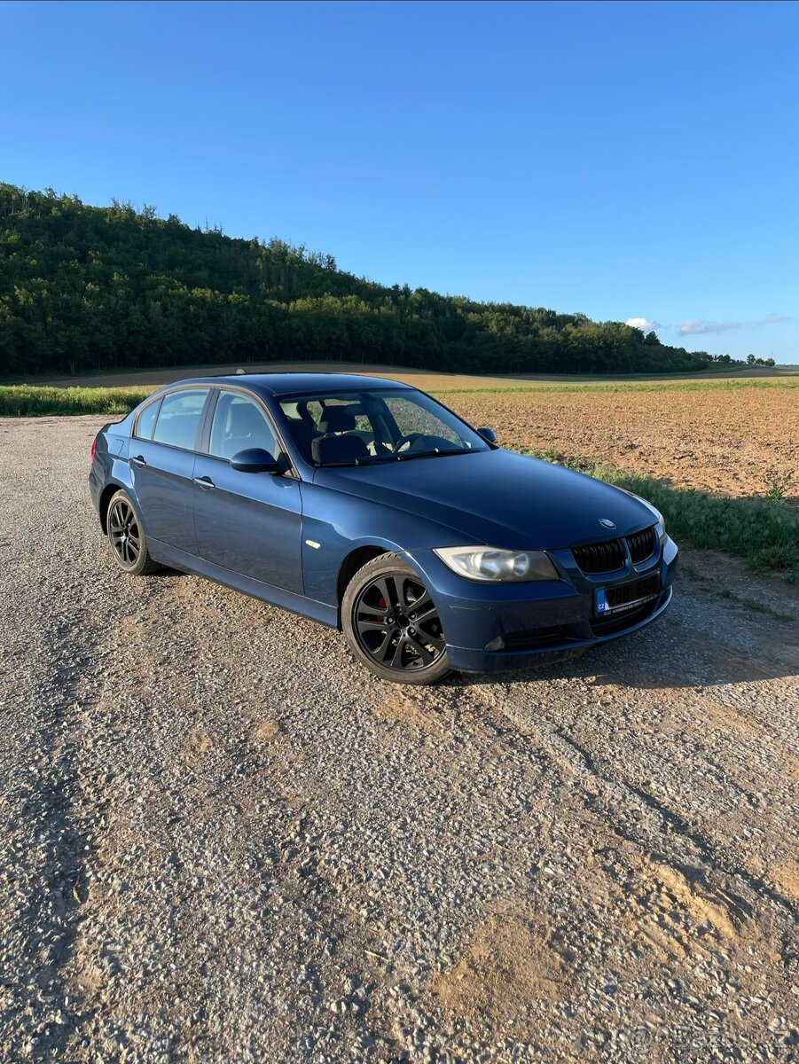 BMW E90 320i, r. 2005 - 3