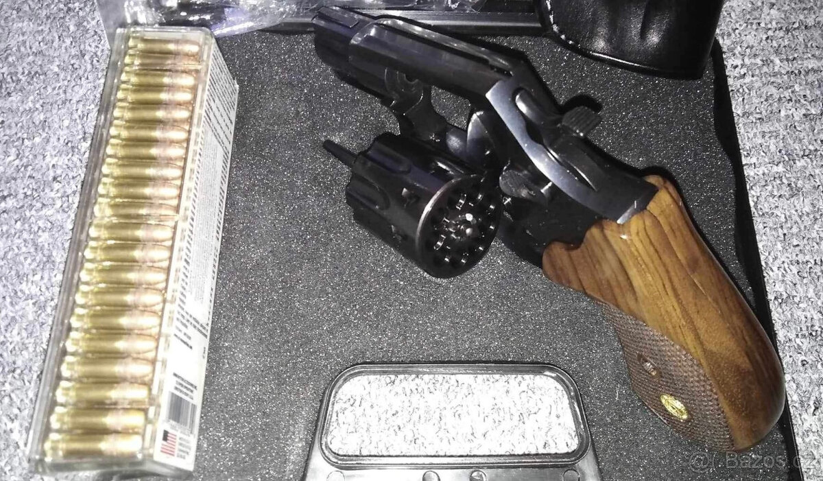 Revolver Alfa Steel model 220, 22LR, nový - 3