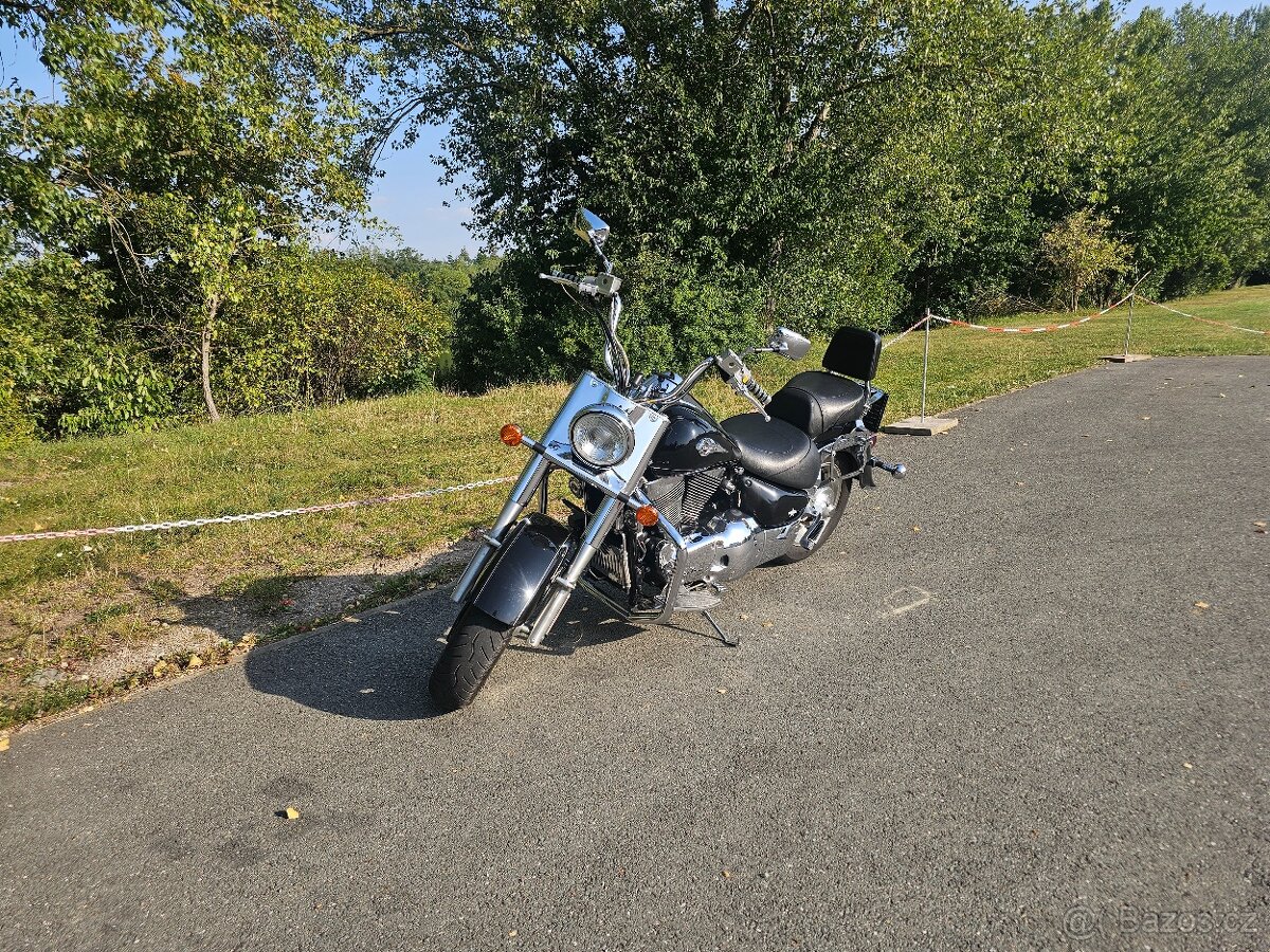 Suzuki Intruder 1500 VLC - 3