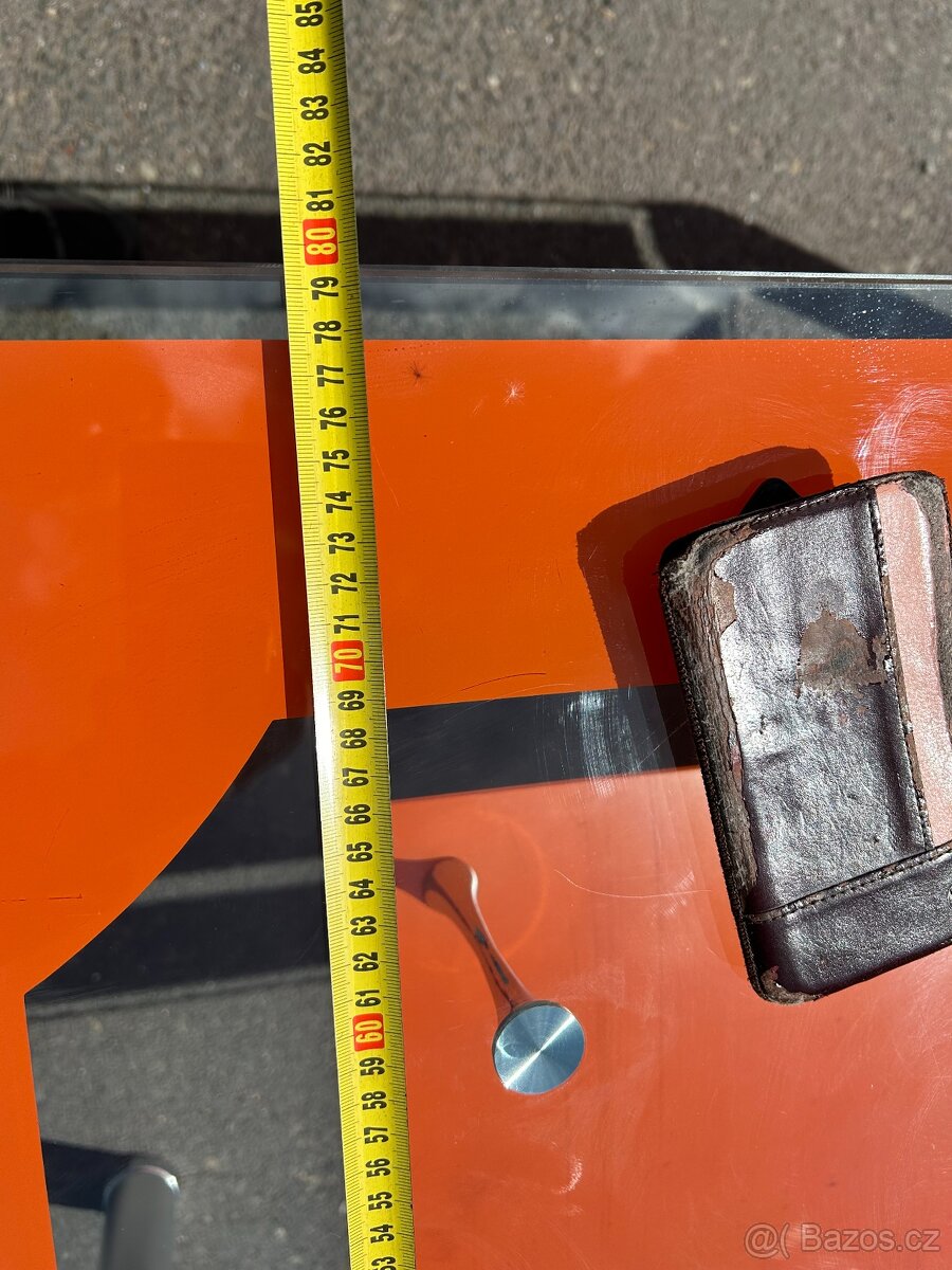 skleněný stůl - 3