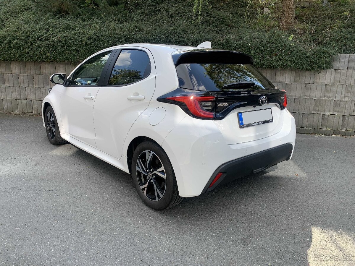 Toyota Yaris 1.5 HYBRID 96 kW 1.MAJITEL r.v. 2024 DPH - 3