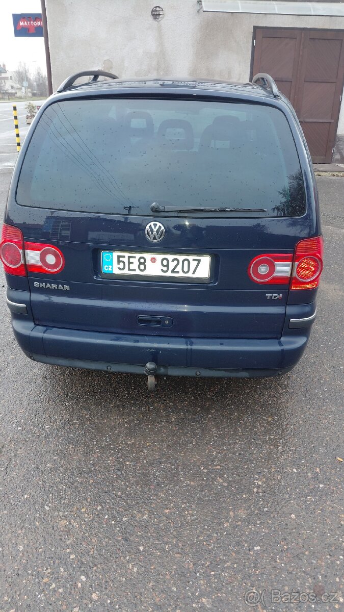 REZERVACE-Volkswagen Sharan 1.9TDi 85kW 4x4 r.v.2008 - 3