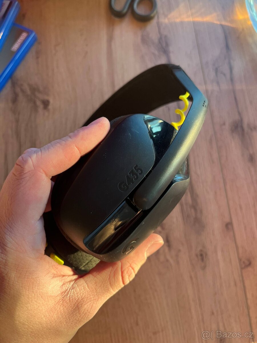 Logitech G435 LIGHTSPEED - herní sluchátka + USB hub - 3