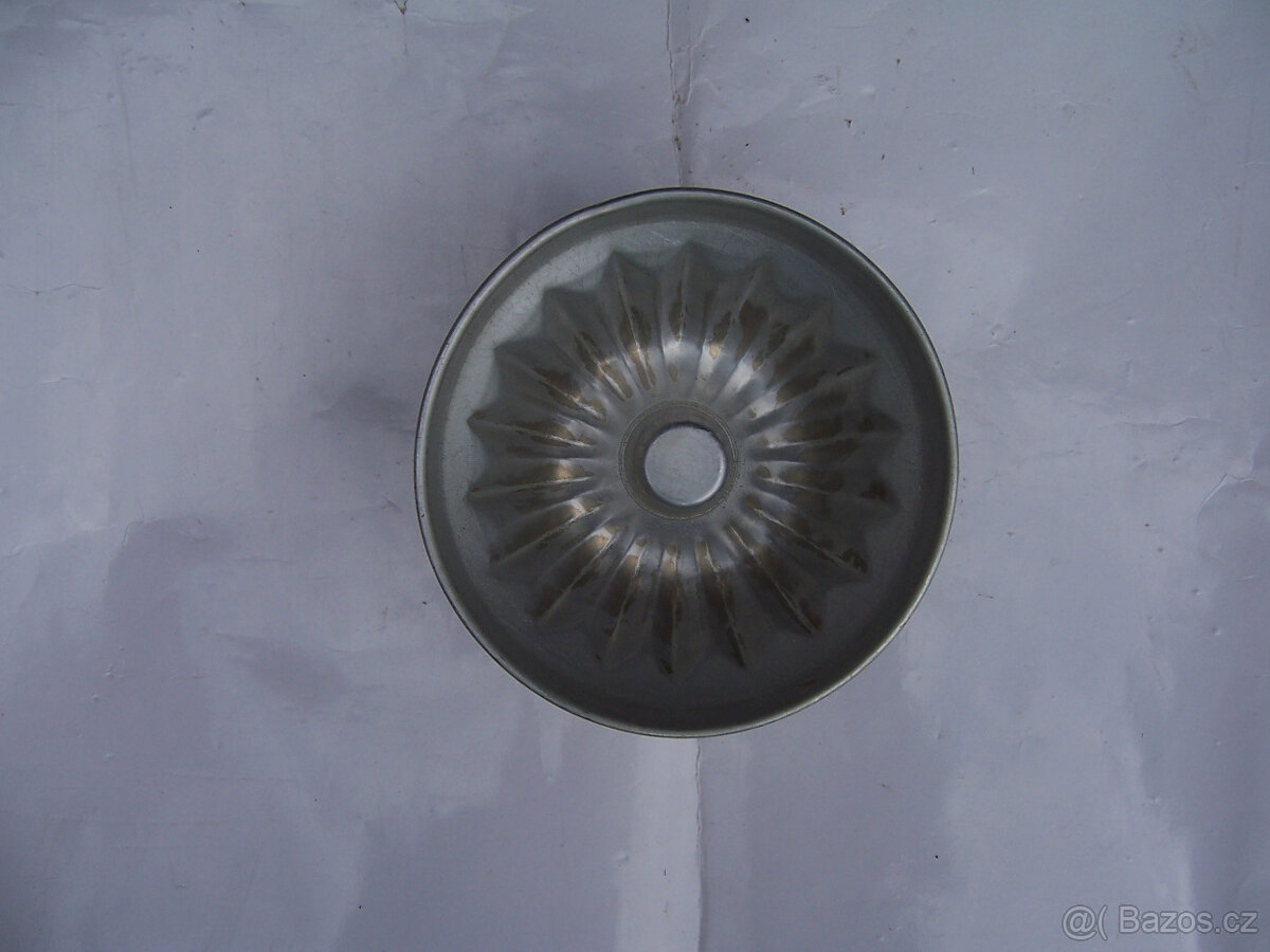 hliníkováí forma na bábovku - 3