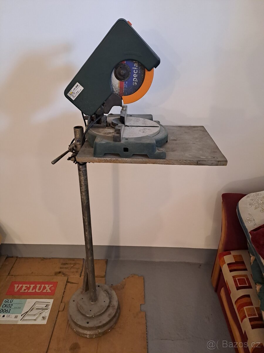 Stojan na pilu/nářadí - 3