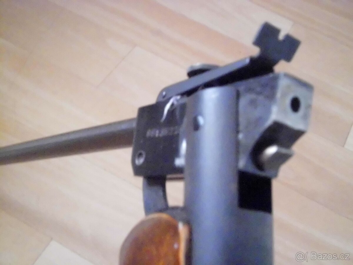 Vzduchovka IŽ 38 Bajkal - 3