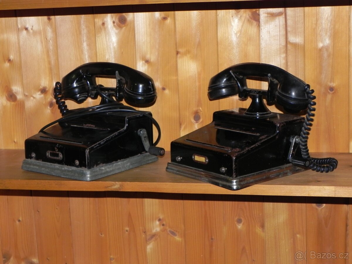 Staré telefony - 3