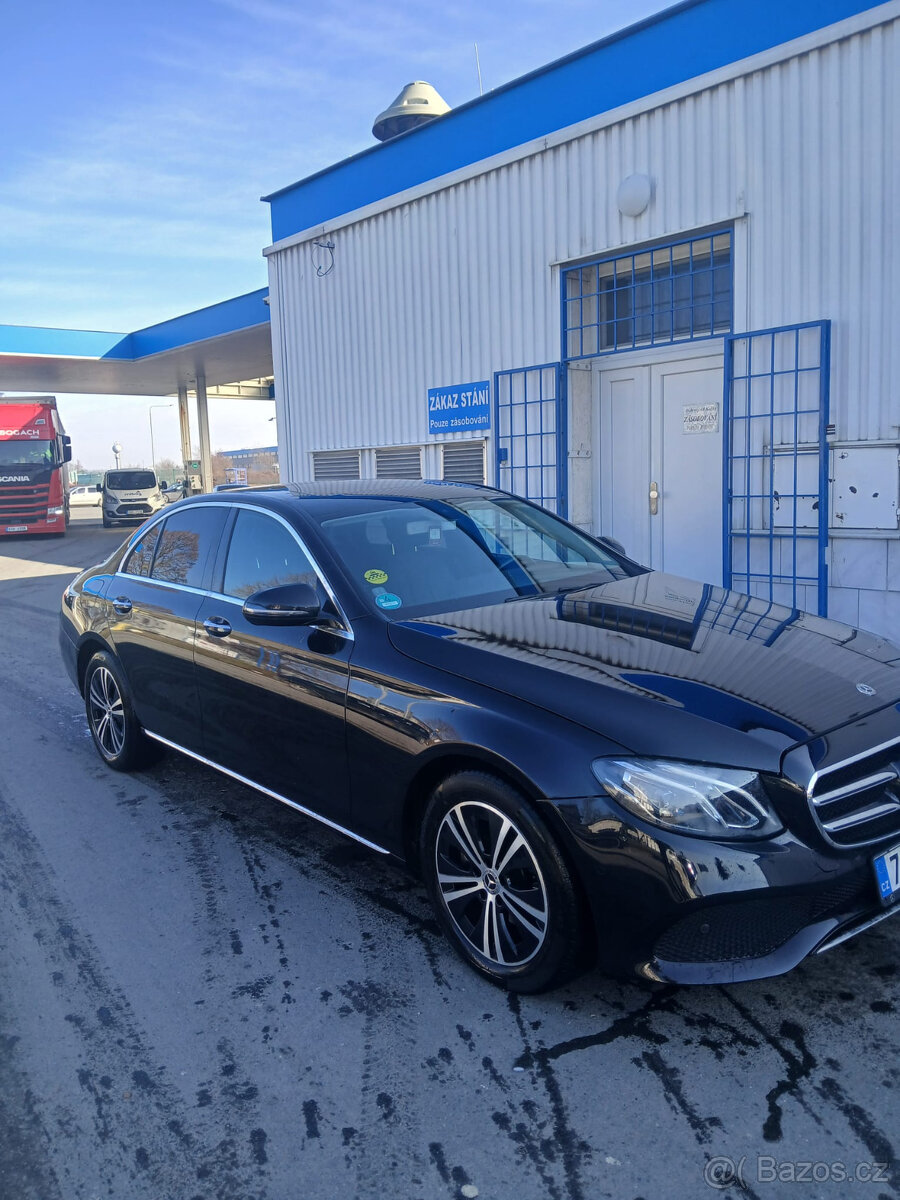 Mercedes-Benz E200 2.0l 4MATIC 2020 - 3