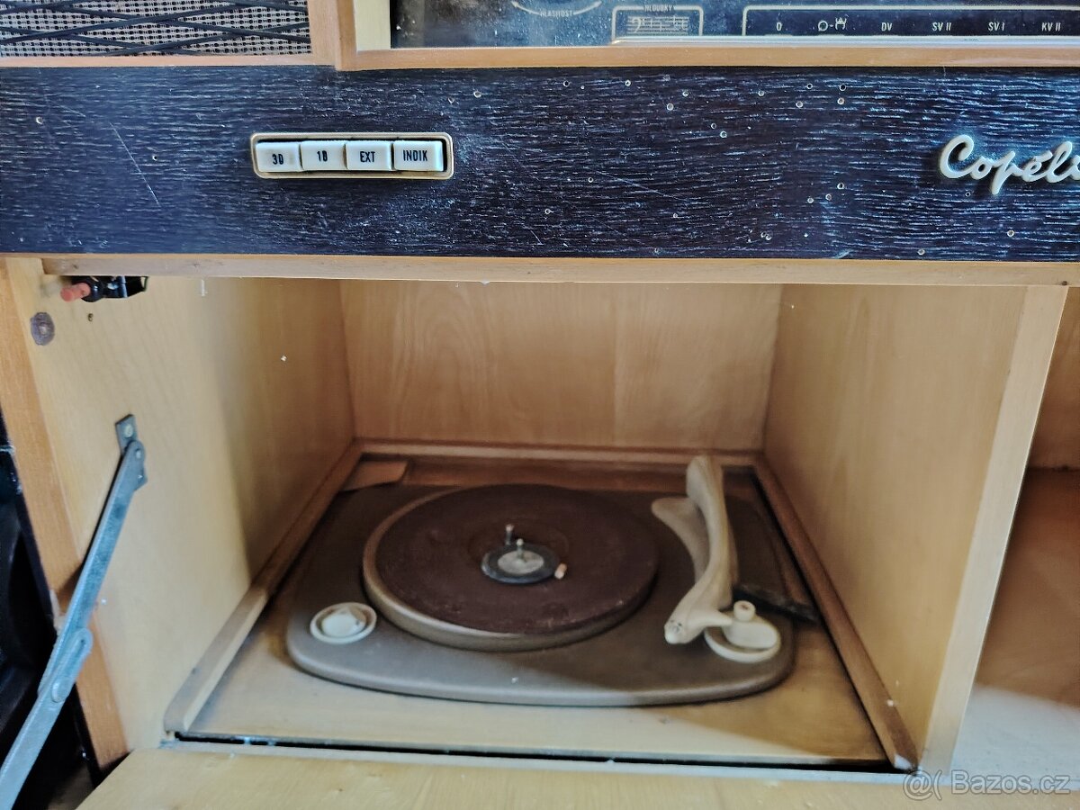 Historické gramorádio Tesla - 3