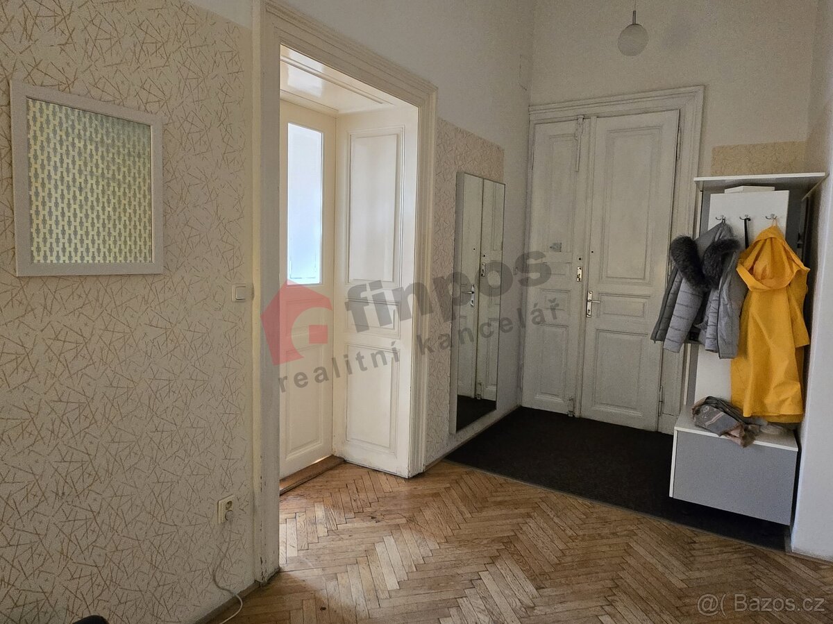 Pronájem kancelářských prostor Bolzanova - 66m2 - 3