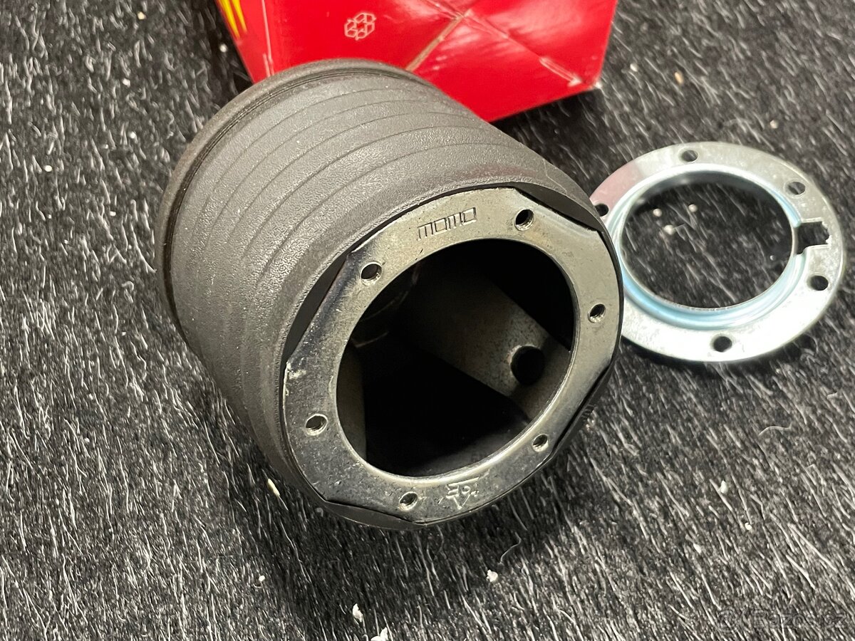 Nába volantu Momo Peugeot 106 - 3