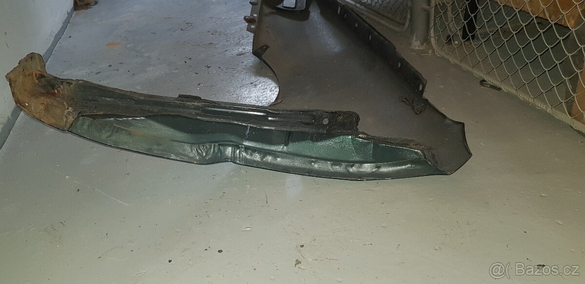 Blatník WV Passat B - 3