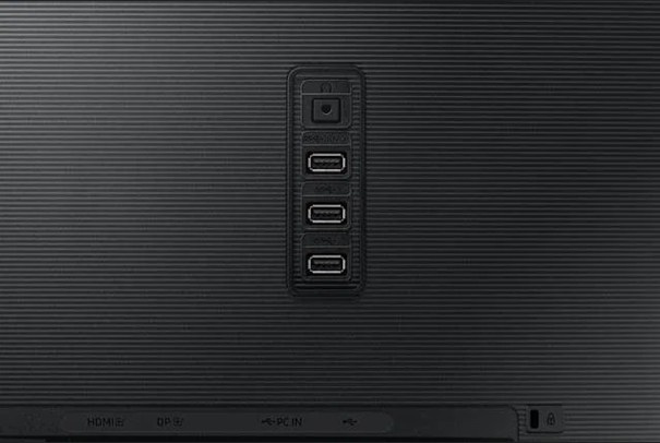 32" Samsung S80A - 3